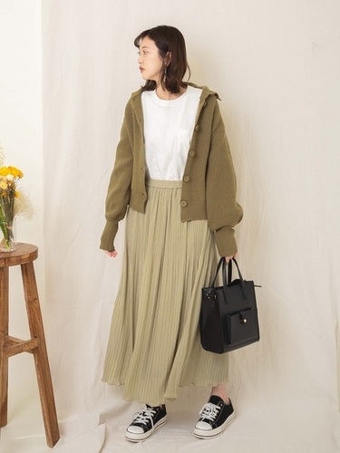 この春ゲットしておきたいカラーはコレ!しまむら×人気コラボの“間違いない”最強コスパ服3選
